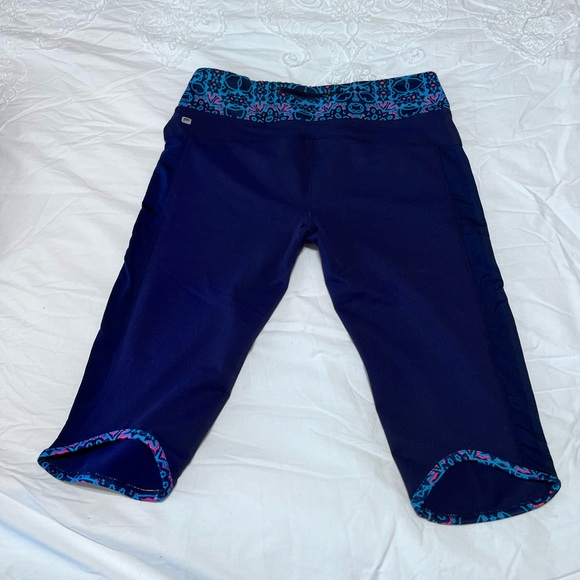 NWOT Never worn Fabletics cop legging - Picture 3 of 6